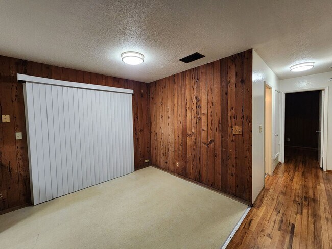 Building Photo - Single Family Home in Arcata!