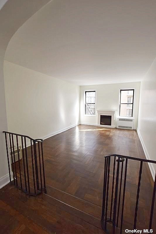 Foto del edificio - 41-21 42nd St