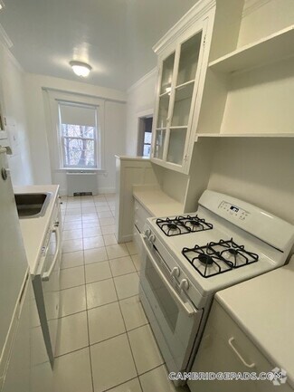 Building Photo - 22 Chauncy St