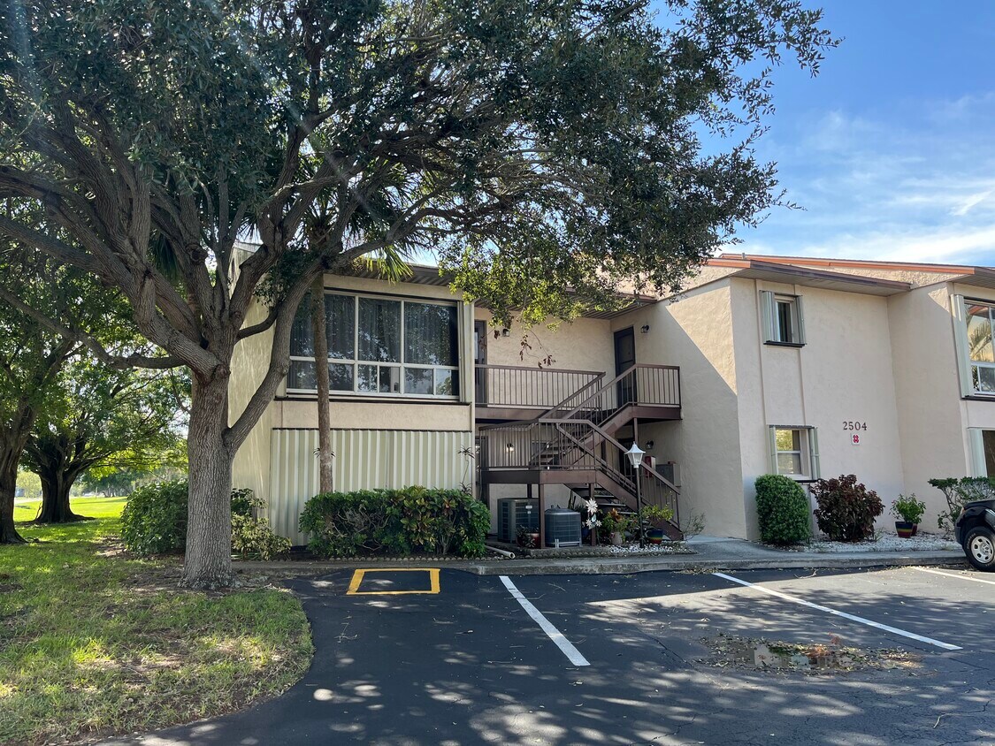 2504 Bogey Ln Unit C1, Melbourne, FL 32935 Condo for Rent in