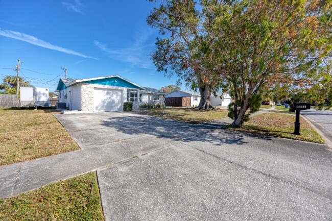 Foto del edificio - 8641 Lantana Dr