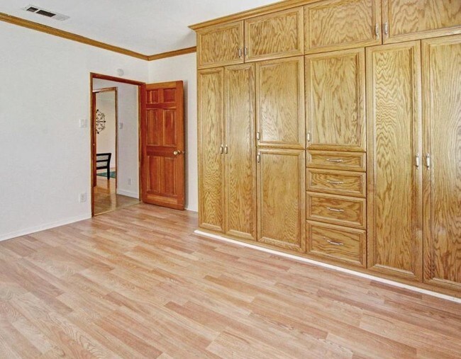 Foto del edificio - 1018 Tyler St
