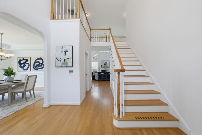 Building Photo - 2912 Oak Bridge Dr
