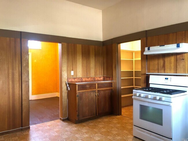 Building Photo - 265 Pleasant Ave