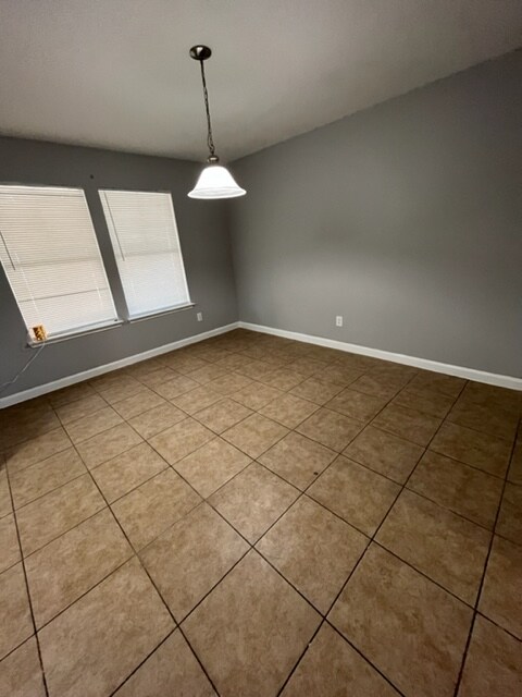 Foto del edificio - 1418 Grand Prince Ln