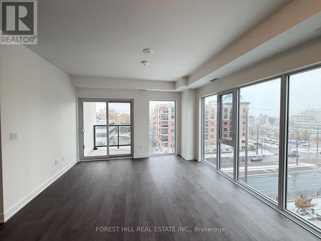 Building Photo - 715 Davis Dr