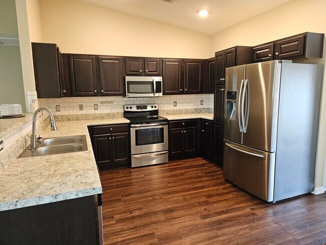 Building Photo - 6536 Rivers Bank Way