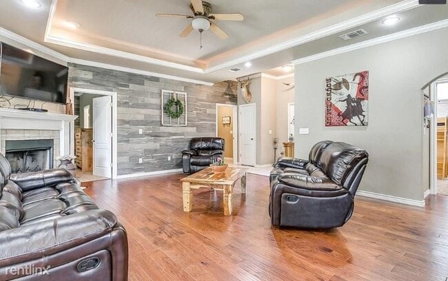 Building Photo - 3 br, 2 bath House - 124 Blue Ribbon Trl