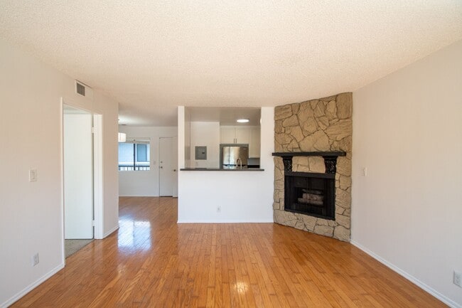 Building Photo - 12249 Oxnard St