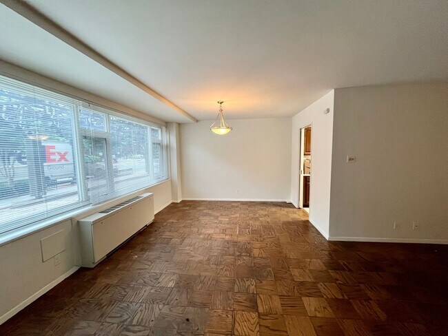 Foto del edificio - Cute 1 BR/1 BA Condo in Dupont Circle!
