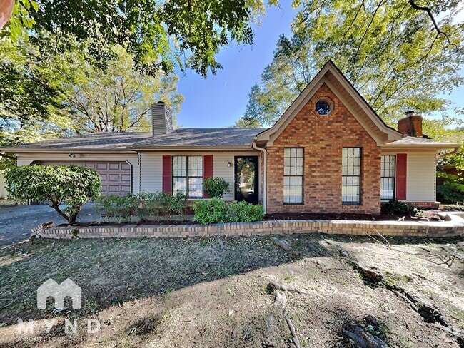 Building Photo - 7844 Meadow Trail Dr
