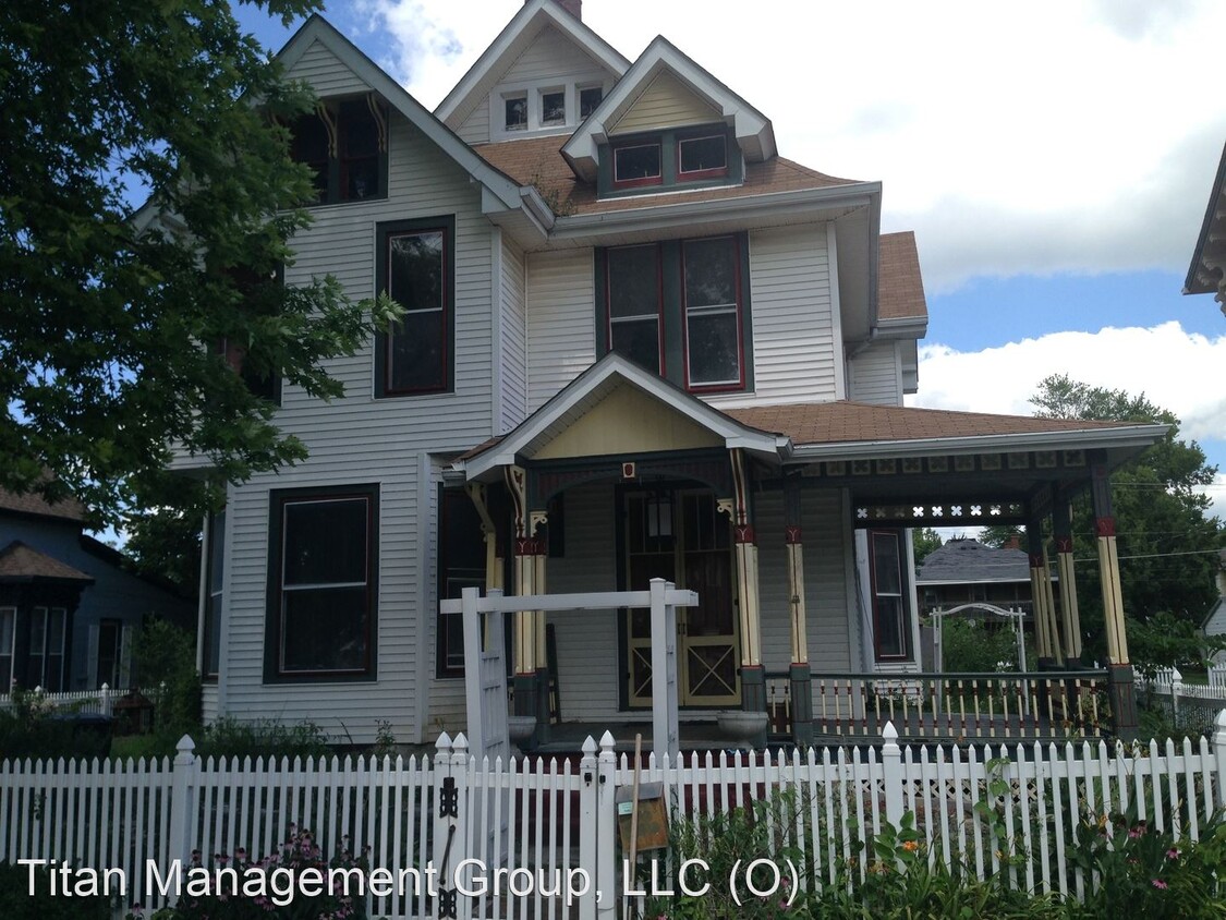 5 br, 2 bath House - 1024 Tippecanoe St Photo