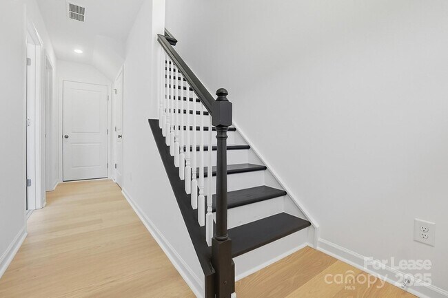 Building Photo - 3210 Stelfox St