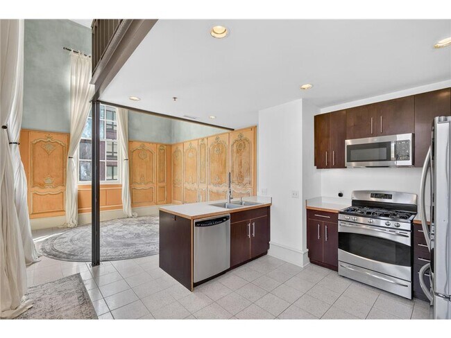 Foto del edificio - 214 4th St E