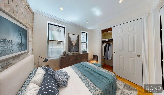 Foto del edificio - 610 E 9th St