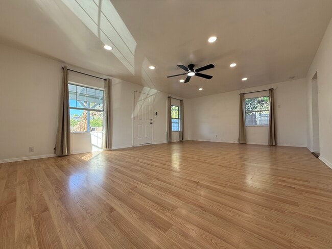 Building Photo - 6054 Colfax Ave