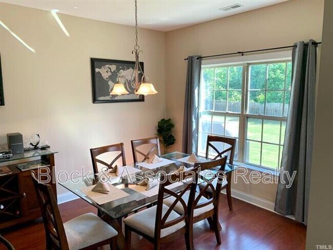 Foto del edificio - 440 Lone Pine Loop