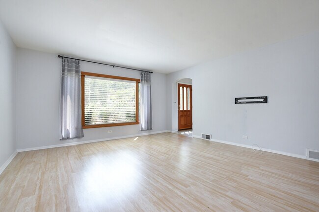 Foto del edificio - 330 S Peck Ave