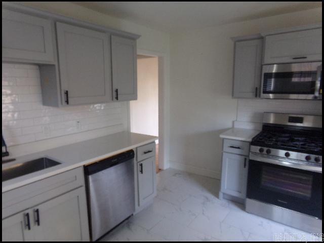 Building Photo - 2318 S Louisiana St