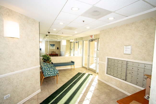 Building Photo - 6430 W Berteau Ave