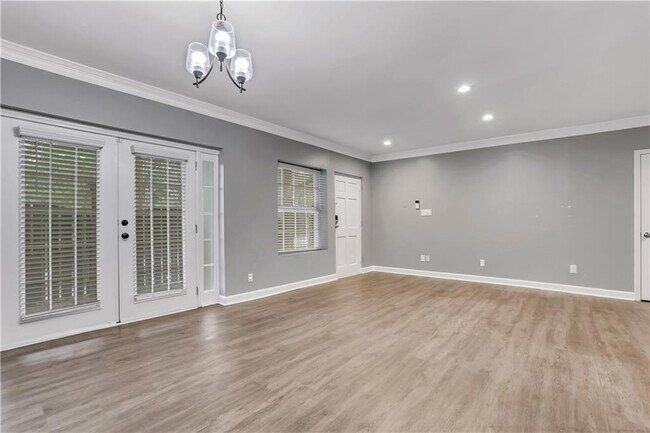 Foto del edificio - 6980 Roswell Rd
