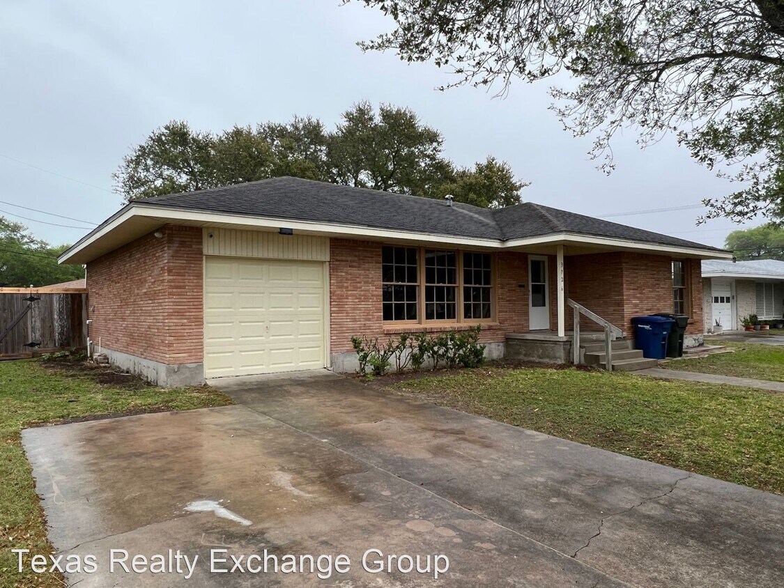 Primary Photo - 2 br, 2 bath House - 3726 Fort Worth St.