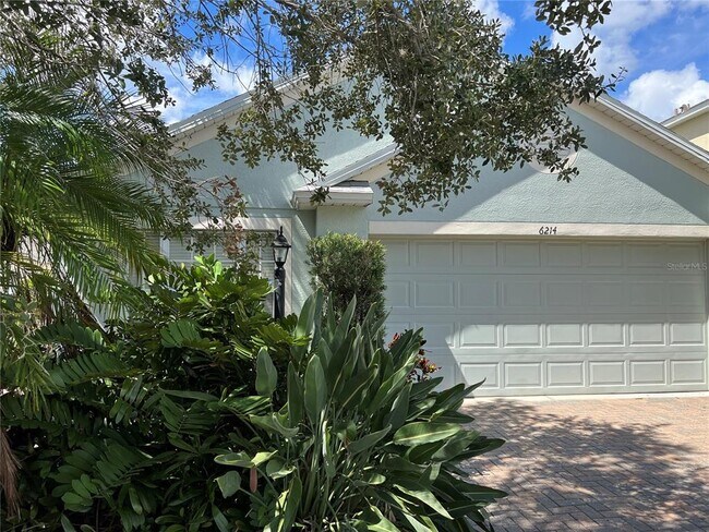 Foto del edificio - 6214 Blue Runner Ct