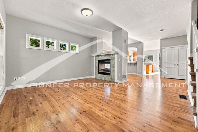 Photo - 4570 N Meade St Townhome