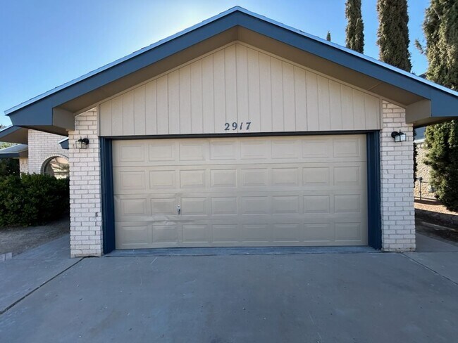 Building Photo - Great home in a great neighborhood