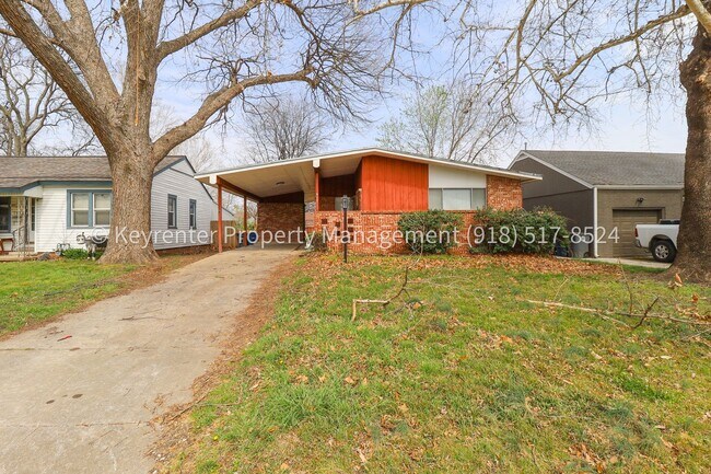 Building Photo - LOCATION LOCATION LOCATION!! Brookside Gem Available Immediately!