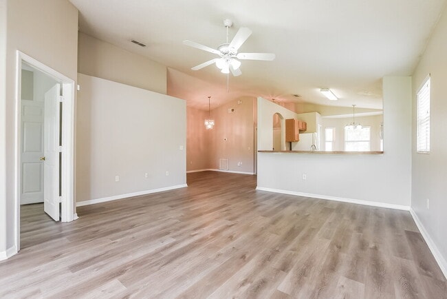 Building Photo - 4539 Cypress St