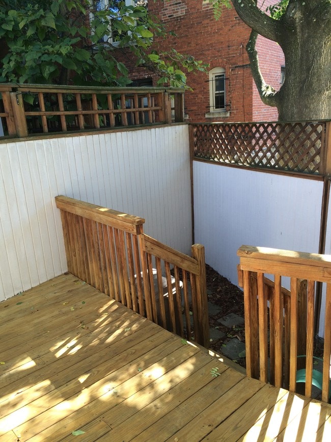 Building Photo - 6106 Yardley Way