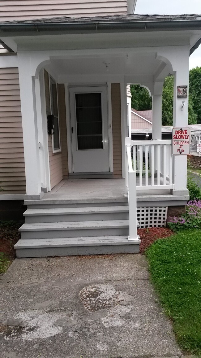 Building Photo - 9 Cypress Street