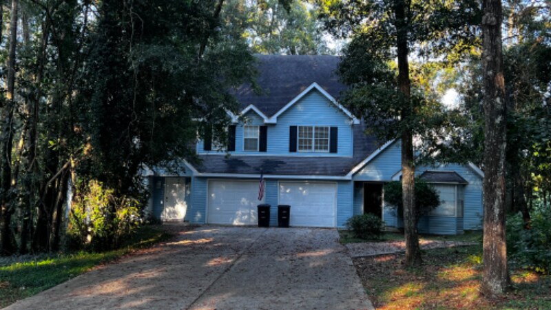 Primary Photo - 11 Twin Echo Ct
