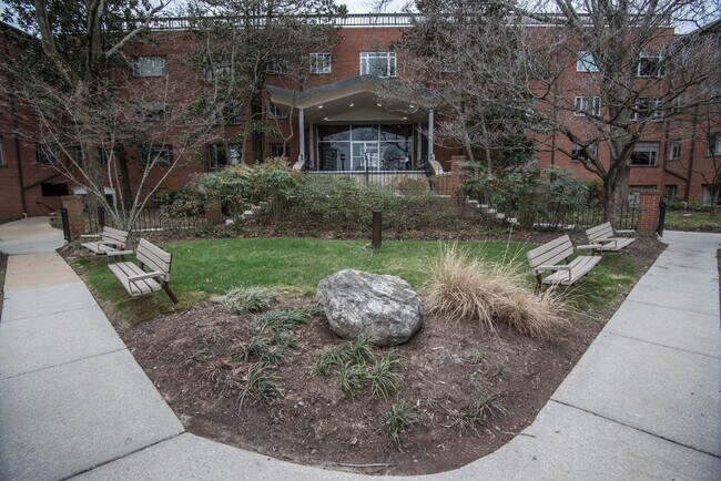 Building Photo - 5301 Westbard Cir