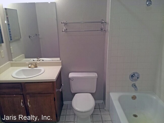 Building Photo - 3 br, 2 bath House - 4594 S. Richfield St.