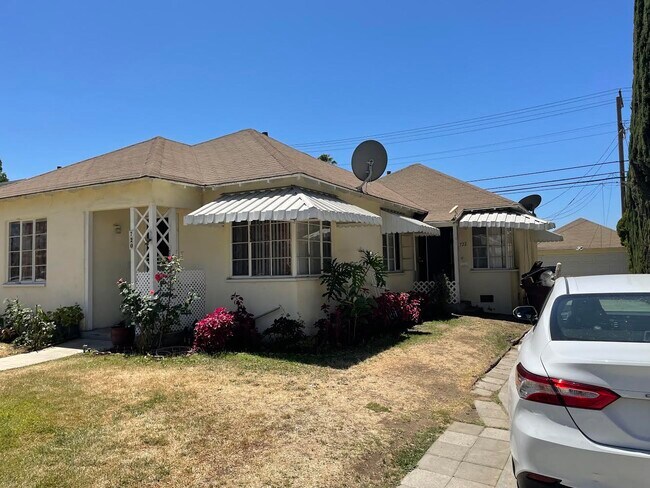 Foto del edificio - 722 W Glenoaks Blvd