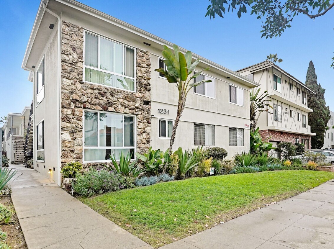 Foto del edificio - Ramona Apartments