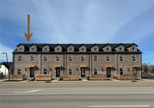 Building Photo - 5910 S Bellview Rd