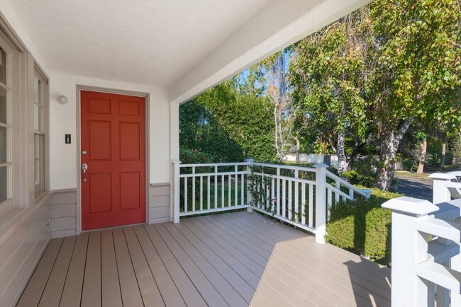Building Photo - 871 Kagawa St