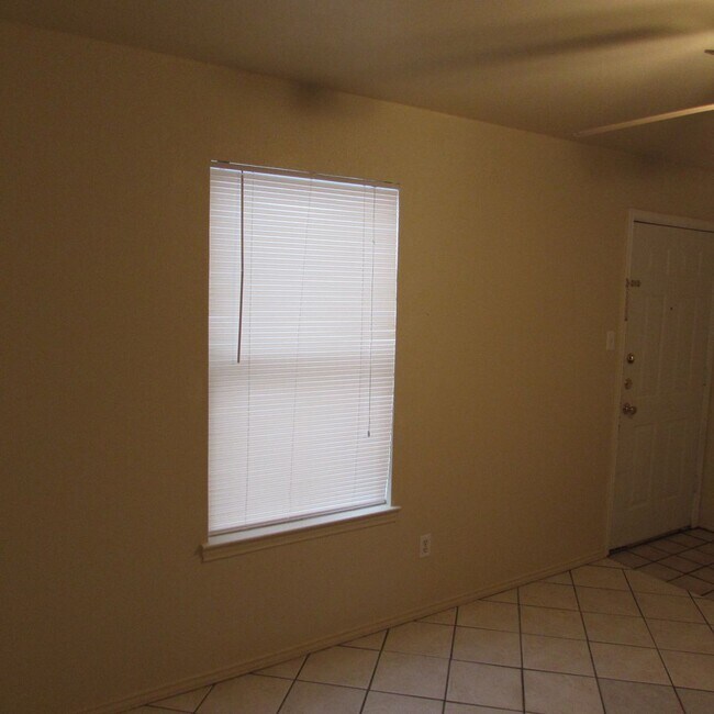 Foto del edificio - 1109 Horizon Dr