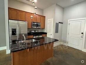 Building Photo - 444 S Blount St