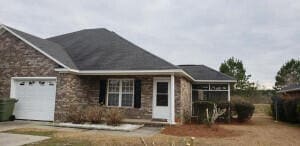 Building Photo - 3542 Beacon Dr