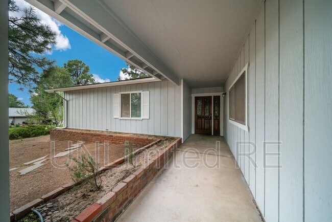 Building Photo - 3785 N Zurich St