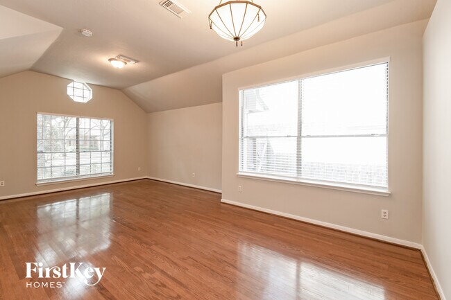 Building Photo - 3111 Bay Spring Dr