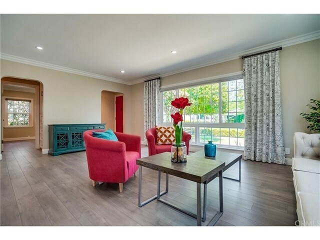 Foto del edificio - 6235 Hart Ave