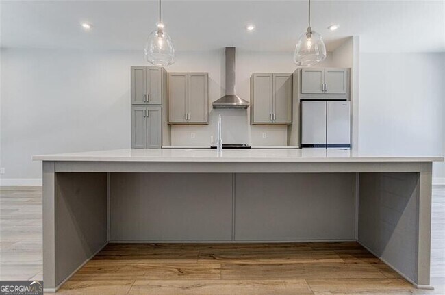 Building Photo - 1296 Longreen Ter NW