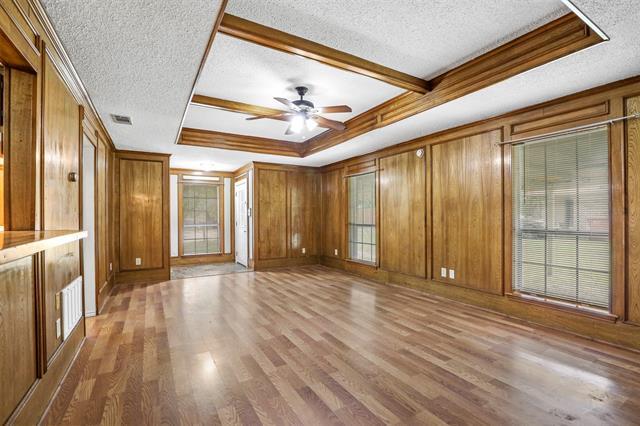 Foto del edificio - 219 E Pritchard Ln