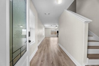 Building Photo - 9039 Farm Ridge Ln