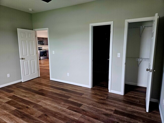 Foto del edificio - 928 Dishman Cir